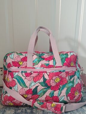 Vera Bradley Pink Floral Quilted Weekender Bag